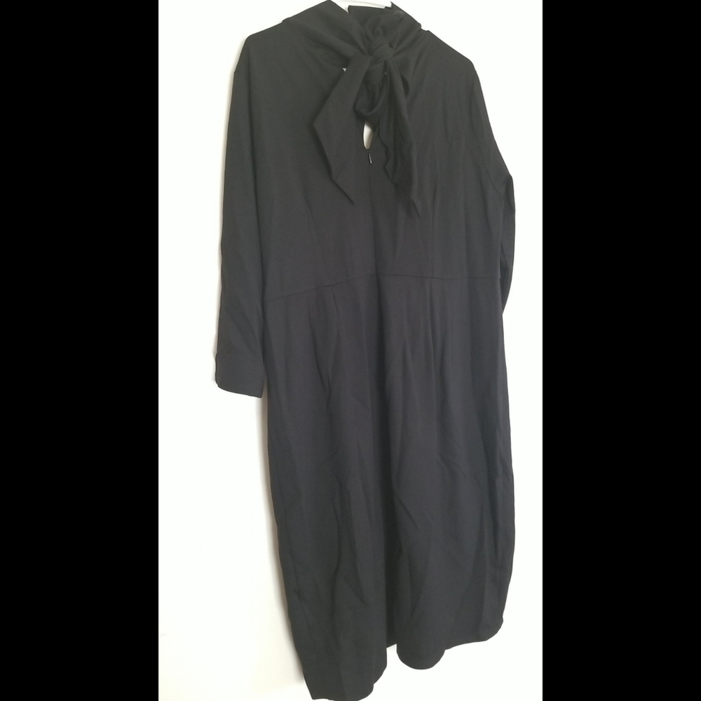 BNWT ELOQUII KEYHOLE DRESS W/SCARF - Picture 10 of 13